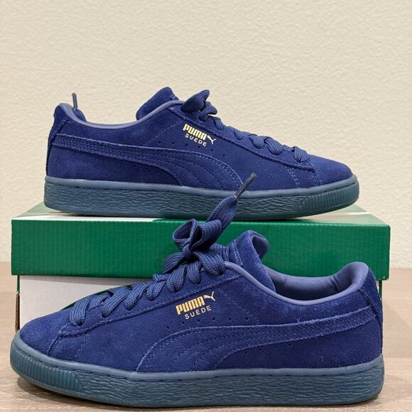 Puma Other - Puma Suede classic mono gold jr kids shoes sneakers